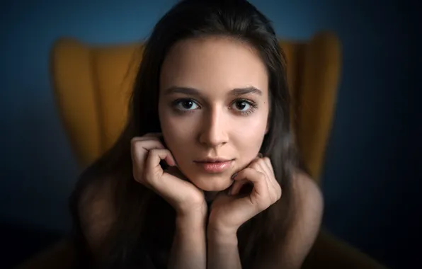 Picture look, face, pose, model, portrait, hands, makeup, hairstyle