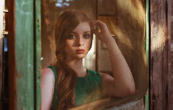 Background, mesh, portrait, redhead, dress green