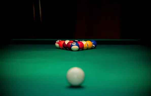 Picture table, balls, sport