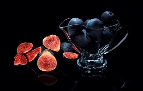 Picture glass, reflection, fruit, black background, cut, composition, vase, figs