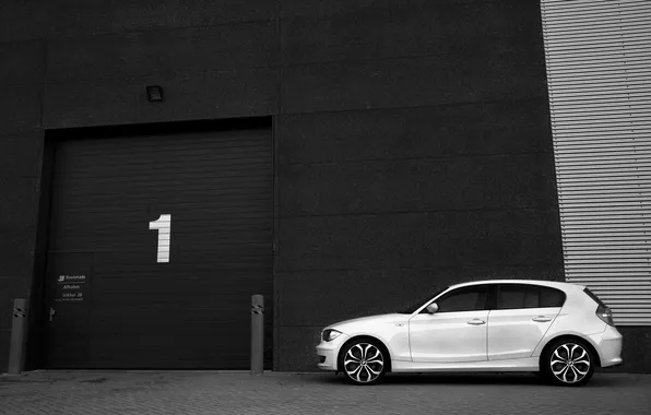Picture City, white, cars, auto, wallpapers auto, BMW 135