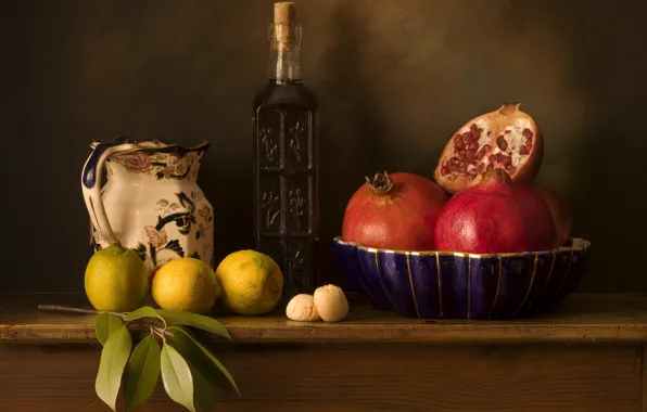 Bottle, lemons, garnet