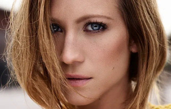 Look, face, portrait, makeup, actress, hairstyle, brown hair, closeup