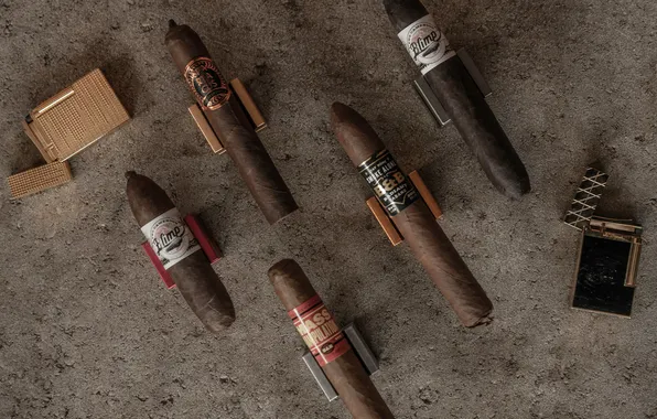 Cigars, Spartacus, lighters, Blimp