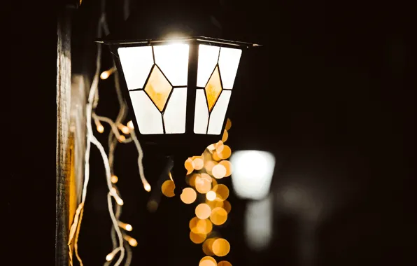 Picture winter, glass, macro, light, lights, lamp, yellow, lantern