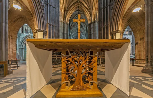 Gothic, England, cross, Lichfield Cathedral, Cathedral of the blessed virgin Mary and St Chad's
