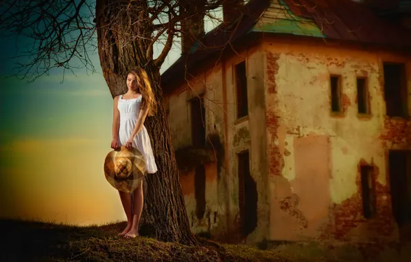 Picture white, girl, house, tree, hat, dress, old, barefoot