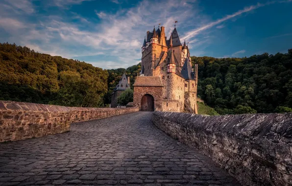 Download wallpaper forest, sunset, castle, Germany, Burg Eltz, section ...