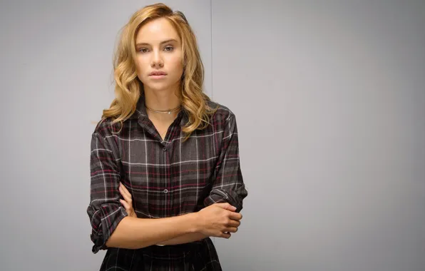 Picture pose, background, model, dress, actress, hairstyle, photoshoot, Suki Waterhouse