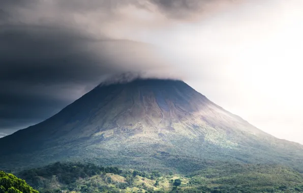 Greens, forest, clouds, clouds, vegetation, the volcano, greatness, foothills