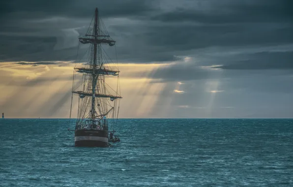 Sea, rays, sailboat, Ireland, the ship, Ireland, barkentina, The Irish sea