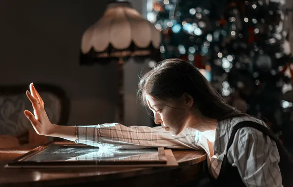 Picture girl, the sun, reflection, mirror, Juliana Naidenova, Lyudmila Tomilova