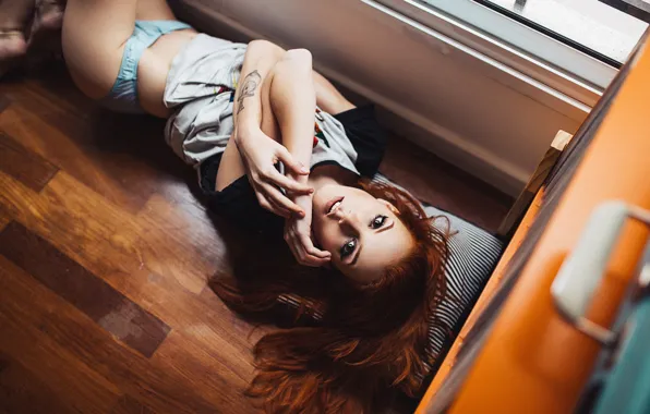 Look, pose, model, panties, makeup, figure, t-shirt, hairstyle
