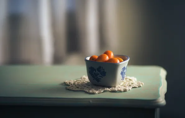 Table, background, tangerines