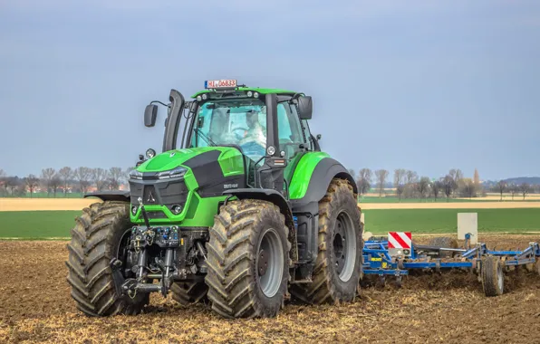 Field, the sky, work, tractor, cabin, rooms, wheel, big wheels