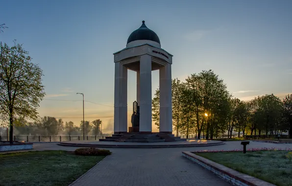 The city, dawn, spring, monument to Afghans