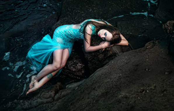 Picture sea, girl, pose, shore, wet, makeup, figure, dress