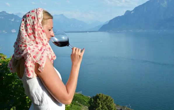 Picture sea, girl, mountains, wine, red, glass, shawl