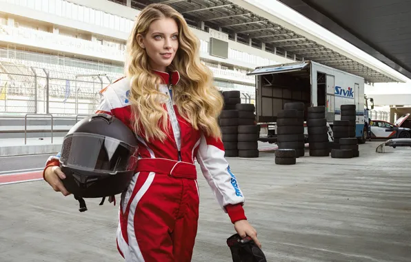 Smile, helmet, jumpsuit