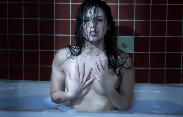 Model, Actress, Singer, Bath, Photoshoot, Katrina Law, Katrina Lo, TJ Scott