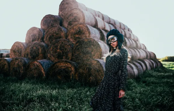 Field, the sky, grass, look, girl, nature, dress, glasses