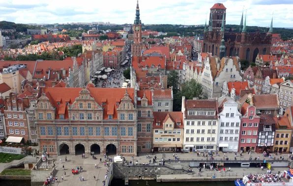 Picture the sky, people, tower, home, area, Poland, promenade, old town