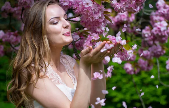 Picture girl, smile, spring, Sakura, Justine