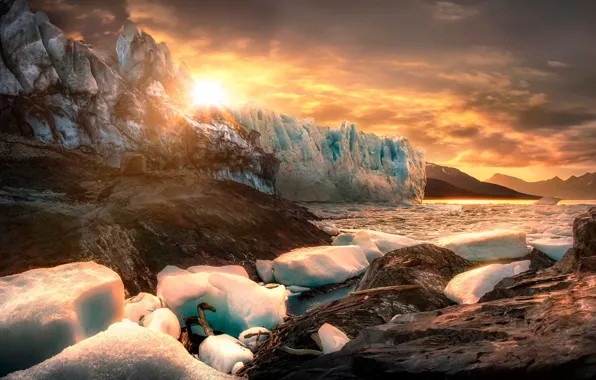 The sun, mountains, stones, rocks, ice, ice, Argentina, Patagonia