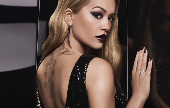 Look, back, portrait, ring, tattoo, tattoo, singer, Rita Ora
