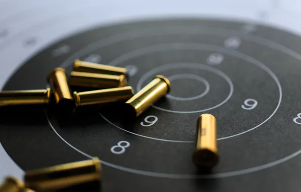Picture bullets, white, black, target