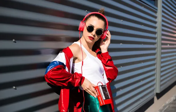 Picture girl, young, headphones, model, pretty, player, gorgeous, sunglasses