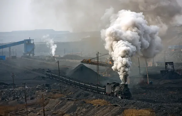 Picture the engine, coal, quarry