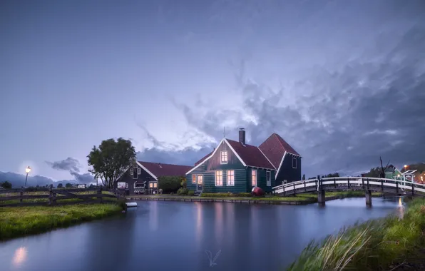 Picture home, the evening, Netherlands, the bridge, the village