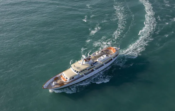 The way, the ocean, yacht, Motor Yacht HIGHLANDER