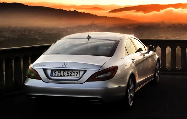 Picture sunset, the city, fog, panorama, sedan, mercedes-benz, Mercedes, rear view