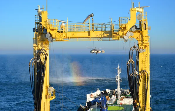 Helicopter, tanker, sea, Academician Pashin