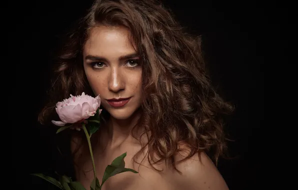 Makeup, sponge, peony, Jan Hammerstad, Frederikke Gustavsen