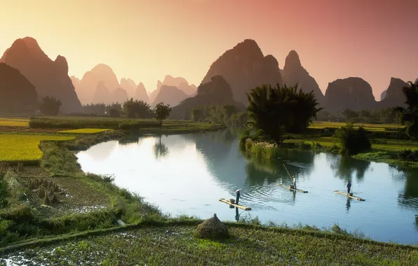 Picture lake, boats, Vietnam