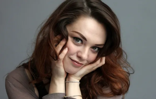 Look, smile, the beauty, Imogen