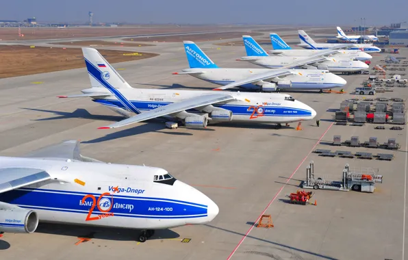 Picture Airport, the plane, aircraft, Airlines, Soviet, An-124, Ruslan, heavy