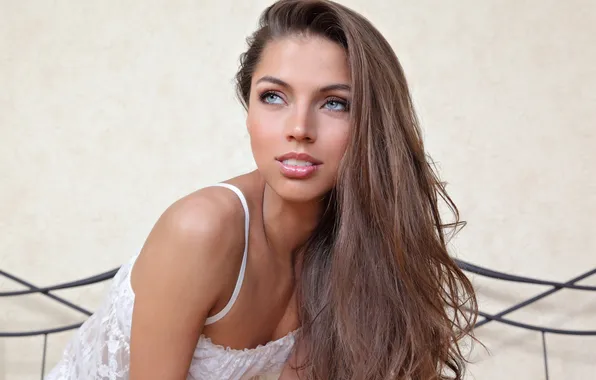 Model, Valentina Kolesnikova, Miss Maxim 2010, Fergie А