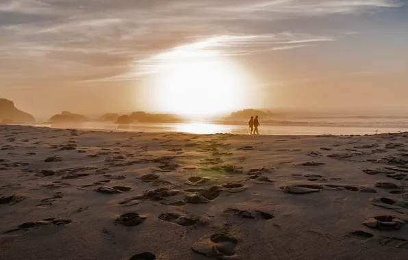 Picture sea, shore, walk