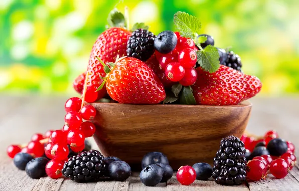 Blueberries, strawberry, plate, currants, BlackBerry