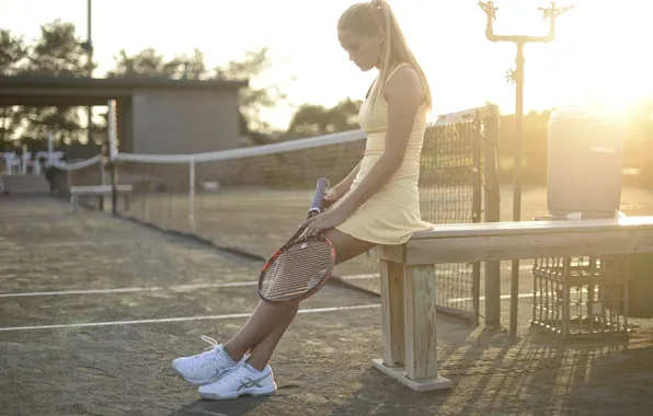 Picture girl, sport, racket, court