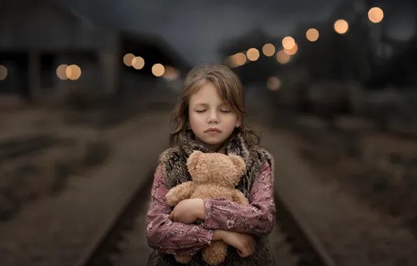 Picture night, toy, rails, girl