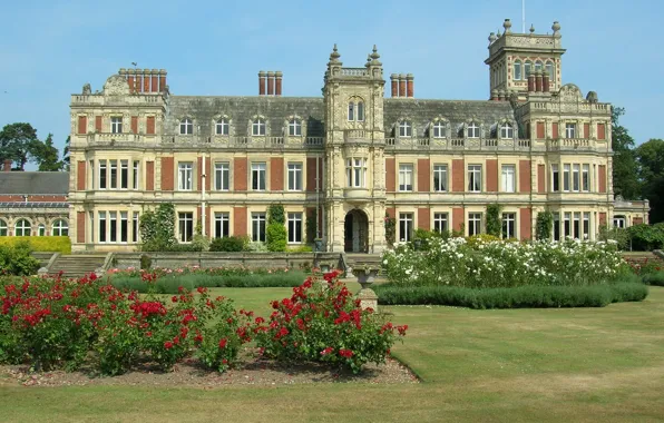 Picture castle, garden, Somerleyton