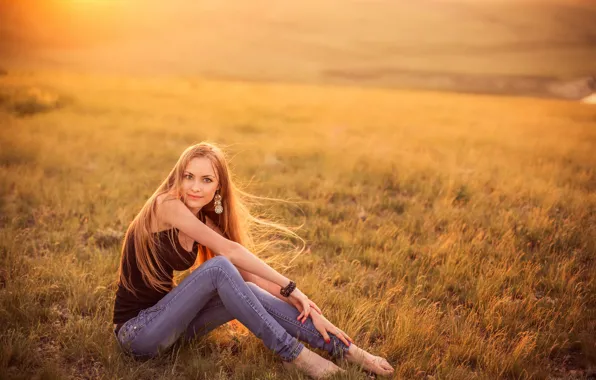 Field, summer, grass, look, girl, the sun, pose, Sergey Shatskov
