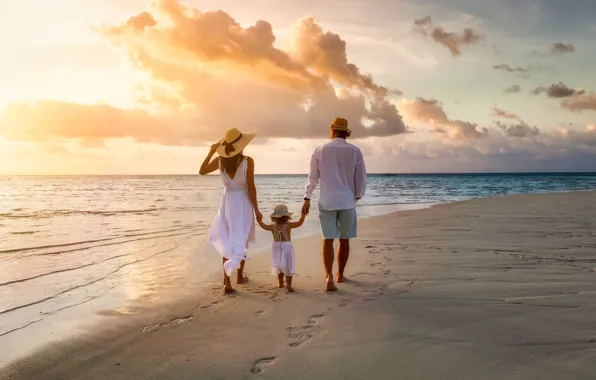 Sea, beach, summer, shore, child, the situation, family, father