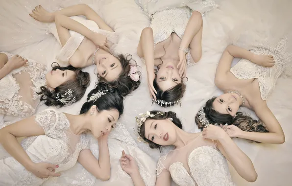 Girls, face, lie