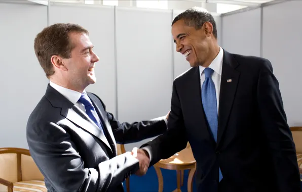 Picture smile, meeting, friendship, friends, presidents, 2009, Moscow, Barack Obama